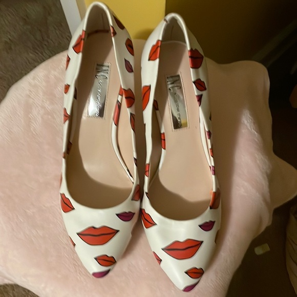 Kiss heel - Picture 1 of 2